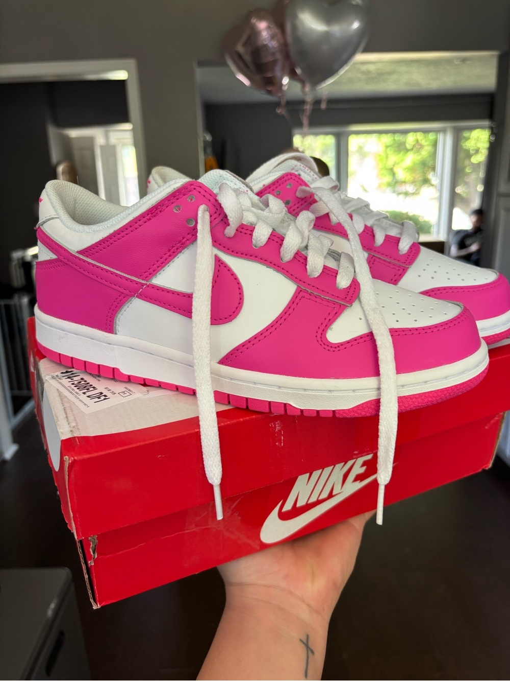 Nike Kids Low-Top Sneakers - White & Bright Pink